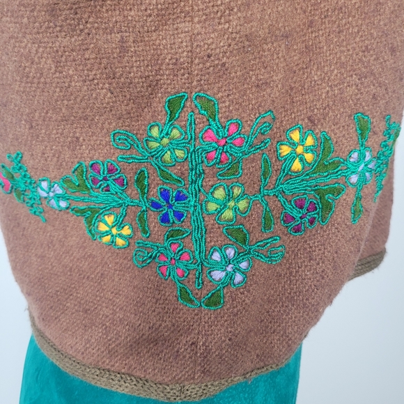 Vintage brown wool vest with embroidery - Picture 4 of 16